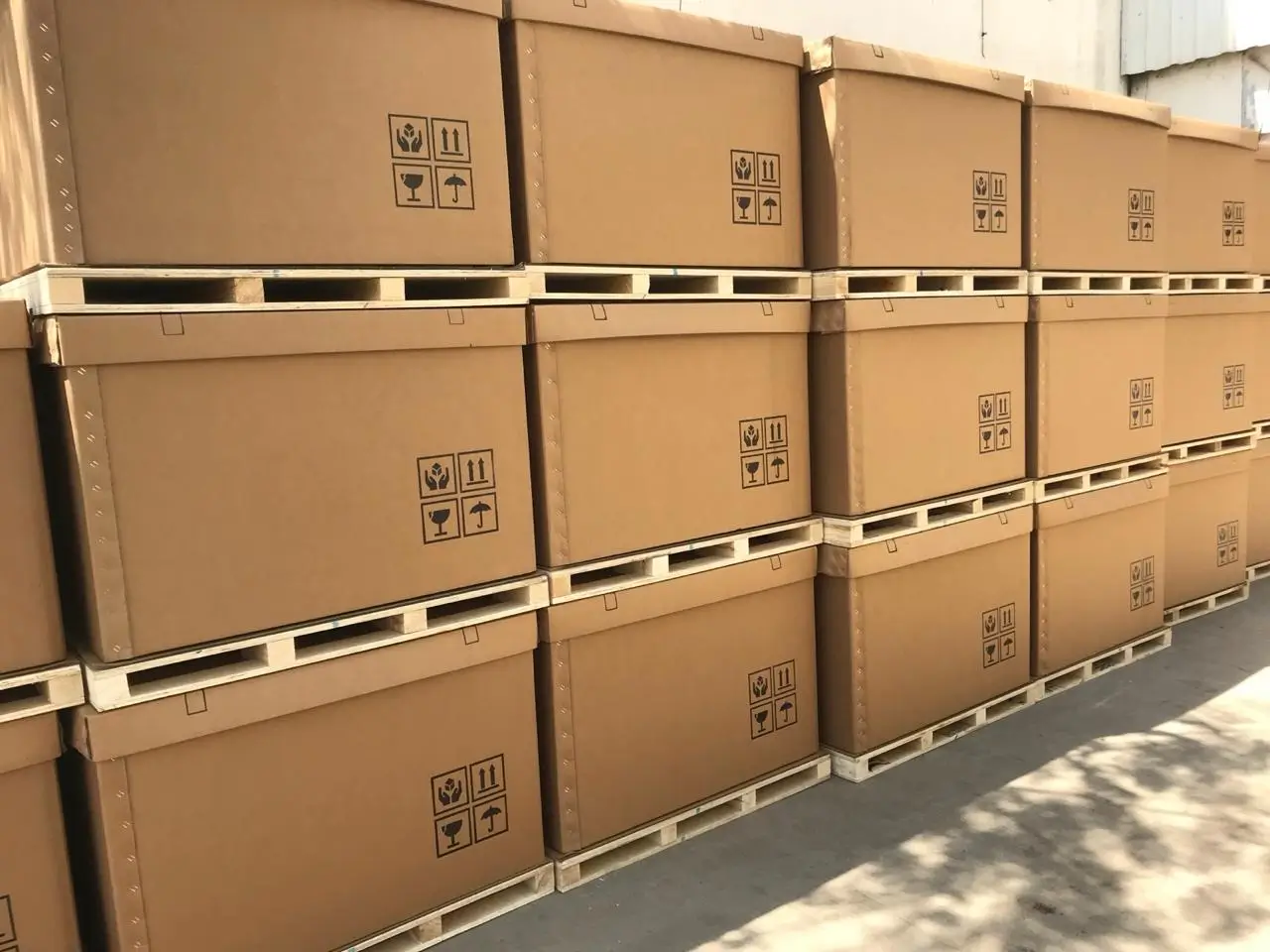 Heavy-Duty Corrugated Packaging Boxes